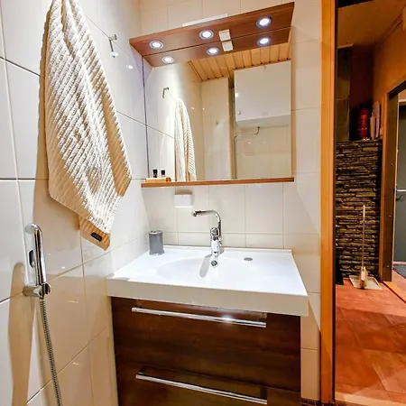 Apartment Heartline Villa, Alppitalo Levikeskuksessa *