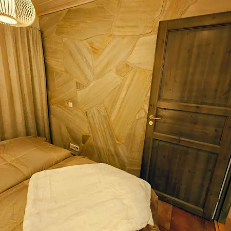 Heartline Villa, Alppitalo Levikeskuksessa * 레비