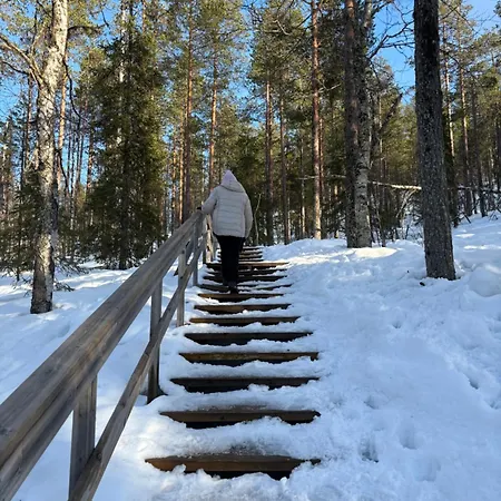 Heartline Villa, Alppitalo Levikeskuksessa